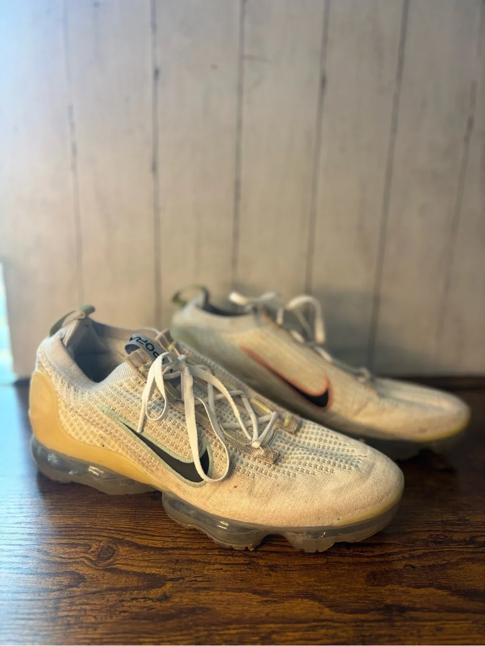 Nike Men’s White and Tan VaporMax Knit Sneakers